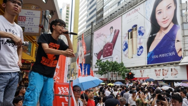 Thủ lĩnh biểu tình ở Hong Kong tuyệt thực để kêu gọi đàm phán