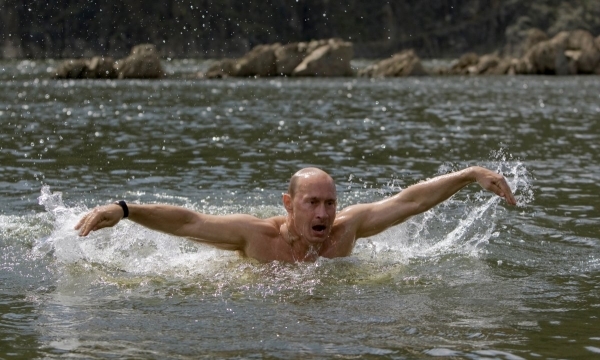 18 bức ảnh chơi thể thao của Tổng thống Nga Vladimir Putin