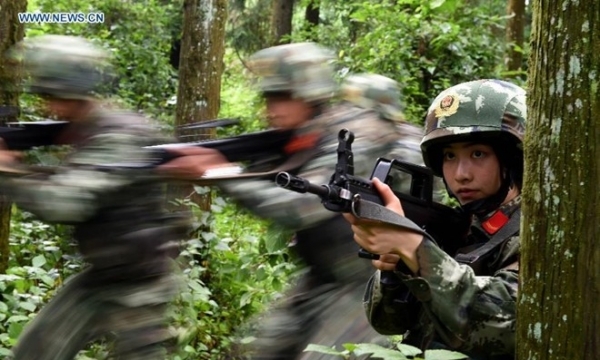 Công việc của nữ binh sĩ chống ma túy ở Trung Quốc