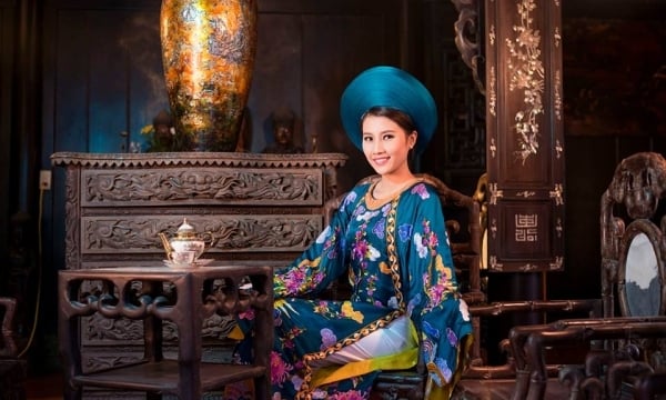 Thanh Tú – Kiều Anh khoe sắc xuân trong tà áo dài Việt