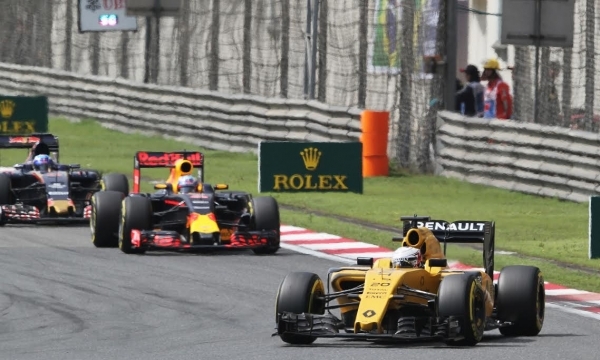 Renault Sport tiếp tục hợp tác về công nghệ với Red Bull