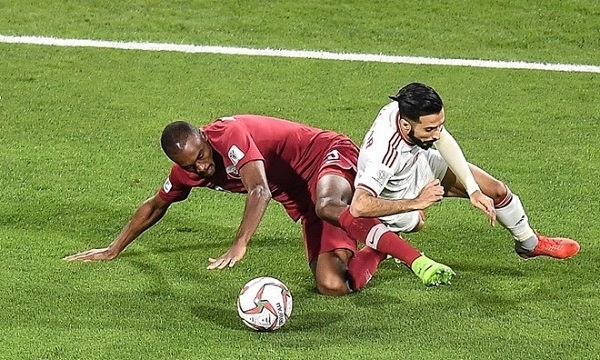 Thắng chủ nhà UAE 4 - 0, Qatar vào chung kết đối đầu Nhật Bản