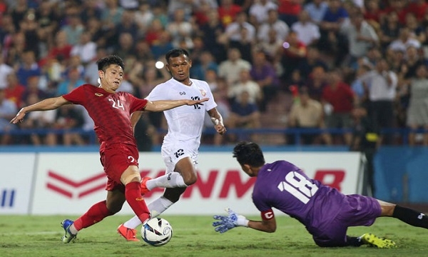 Thắng Myanmar 2-0, Việt Nam thêm tự tin bước vào chung kết King's Cup 