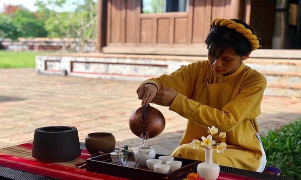 Thưởng trà xứ Huế tại Đông Khuyết Đài