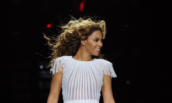 Album mới của Beyonce 5 ngày bán 1 triệu bản