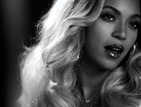 Album mới của Beyonce lập kỷ lục bán chạy