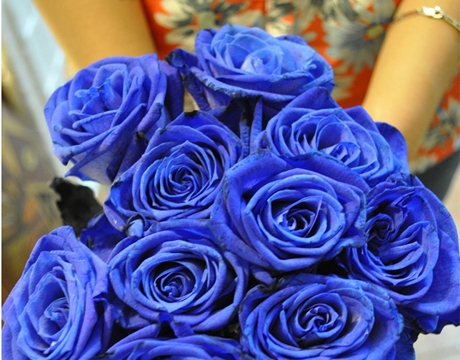 Bó hoa hồng xanh giá hàng chục triệu đồng cho ngày Valentine