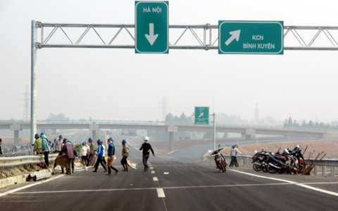 Cận cảnh cao tốc: Hà Nội đi Vĩnh Phúc chỉ 45 phút