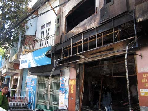Cận cảnh vụ cháy làm 5 người chết tại Đồng Nai