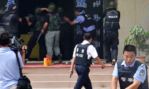 Cảnh sát Tân Cương bắn chết 8 kẻ khủng bố