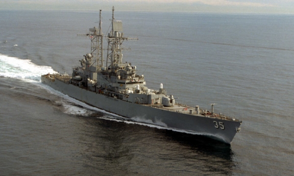 Chiến cơ, chiến hạm Mỹ áp sát Nga