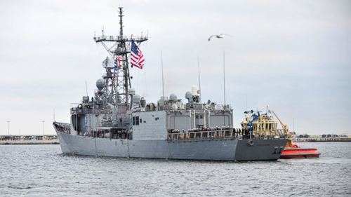 Chiến hạm Mỹ mắc cạn gần Sochi