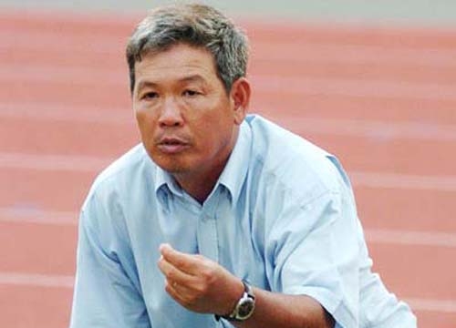 ‘Để thắng Lào, U23 Việt Nam cần cái đầu lạnh’                                                   Vic khoe ngực và chân trên tạp chí