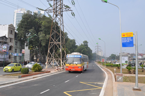 Đoạn đường xe buýt giá 13 tỷ đồng ở Hà Nội