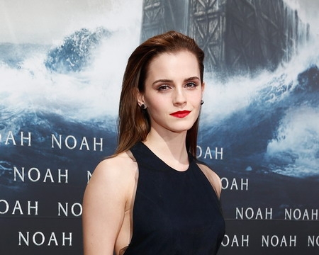 Emma Watson lộng lẫy ra mắt phim ‘Đại hồng thủy’