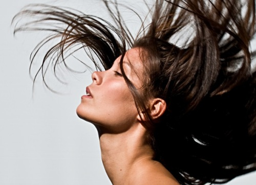 Giải pháp ngăn chặn rụng tóc từ gốc