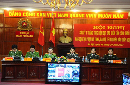 Giám đốc Công an Hà Nội “trảm tướng” qua màn hình điện tử