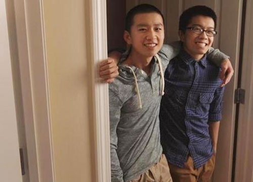 Hai anh em gốc Việt vượt khó để vào đại học Mỹ