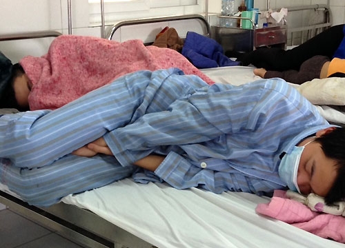 Hàng chục học sinh Hà Nội nhập viện vì cúm