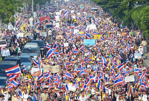 Hàng trăm nghìn người Thái biểu tình chống chính phủ