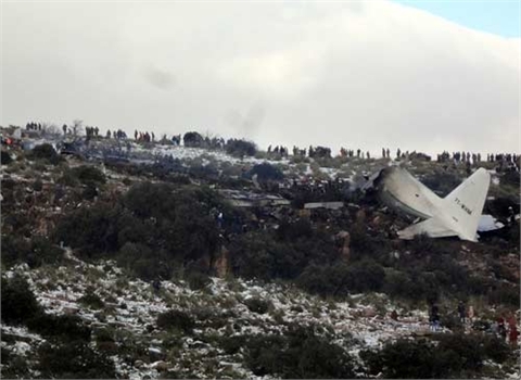 Hình ảnh vụ tai nạn máy bay kinh hoàng ở Algeria