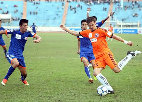 Học trò của HLV Huỳnh Đức bị treo giò hai trận