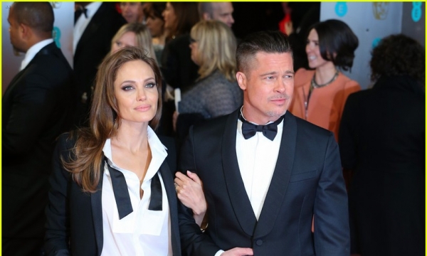 Jolie – Pitt mặc đồ đôi cực chất tới London