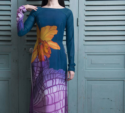 Linh Nga tôn vinh áo dài Việt