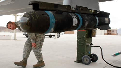 Mỹ chuyển hàng chục tên lửa và UAV tới Iraq