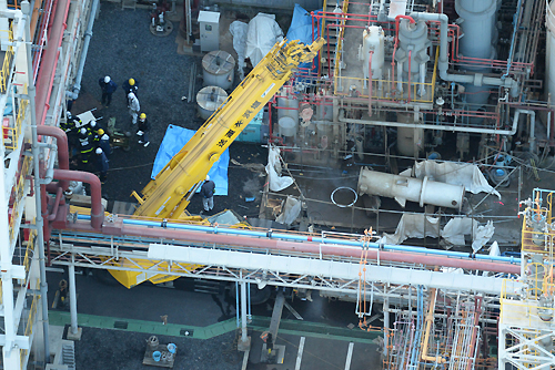 Nhà máy hóa chất Nhật phát nổ, 5 người chết