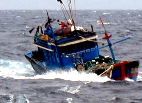 Nhiều người kêu cứu giữa biển khi lén rời đảo Lý Sơn