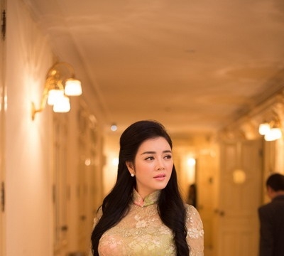 Những trang phục lộng lẫy nhất của mỹ nhân Việt tuần qua