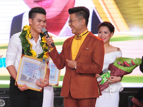 Phạm Trung Kiên đoạt giải nhất Tiếng hát truyền hình 2013