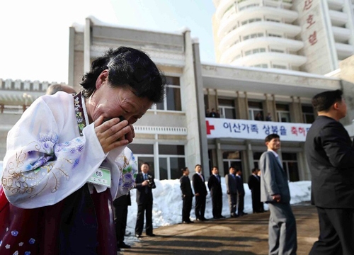Thân nhân Hàn-Triều chia tay trong nước mắt