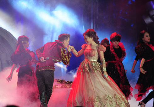 Thảo My hóa công chúa hát cùng Đàm Vĩnh Hưng