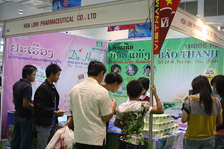 Thuốc ho Bảo Thanh – Từng bước chinh phục thị trường nước bạn Lào