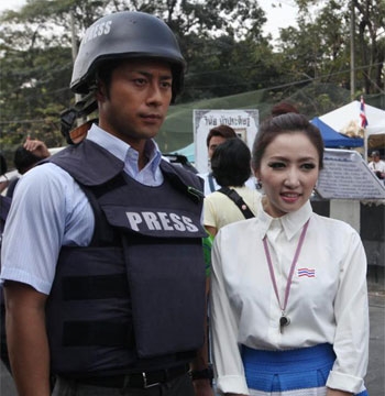 Trai đẹp Nhật hút hồn người biểu tình Thái