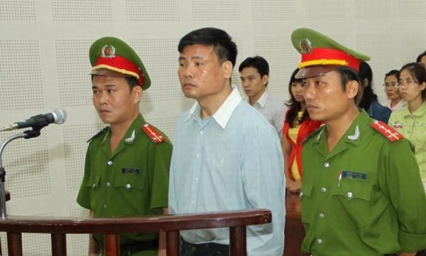 Tuyên phạt Trương Duy Nhất 2 năm tù