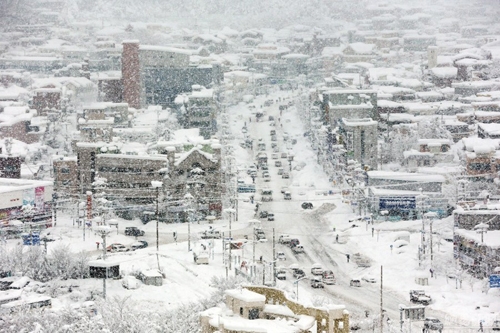 Tuyết phủ trắng thành phố Hàn Quốc