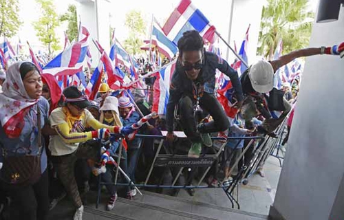 Ủy ban Bầu cử Thái kêu gọi hoãn bỏ phiếu