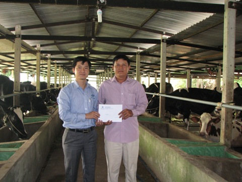 Vinamilk hỗ trợ hơn 18 tỷ đồng cho nông dân đón Tết