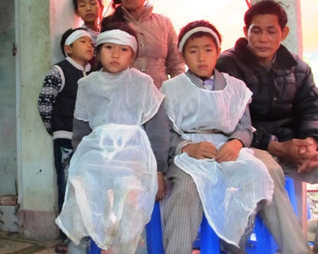 Vụ hai vợ chồng chết đuối ở Hà Nội: Tang thương ngày cuối năm