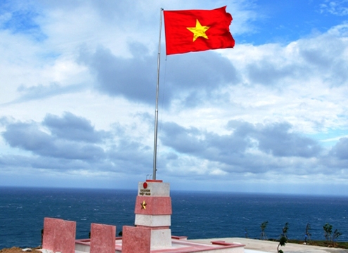 Xây cột cờ Tổ quốc trên quê hương Hải đội Hoàng Sa