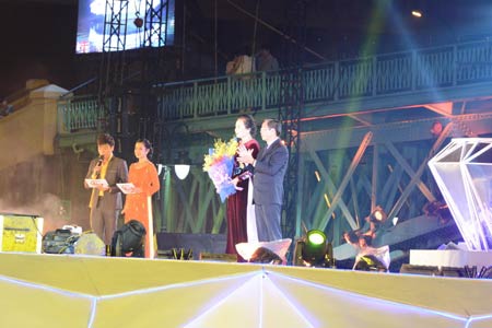 Bia Sài Gòn tri ân khách hàng bằng lễ hội mừng năm mới