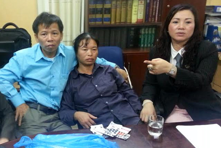 Ông Nguyễn Thanh Chấn thuê thêm luật sư