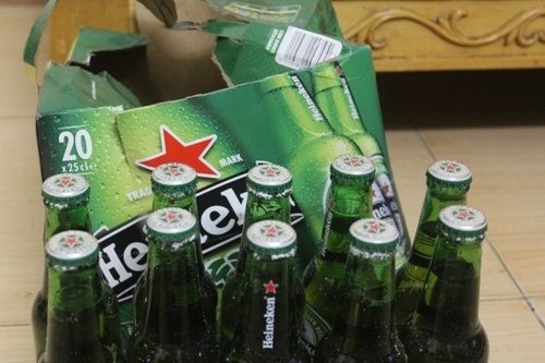 Vụ bia mốc trắng sủi bọt gây ngộ độc:                                  Heineken chính thức lên tiếng?