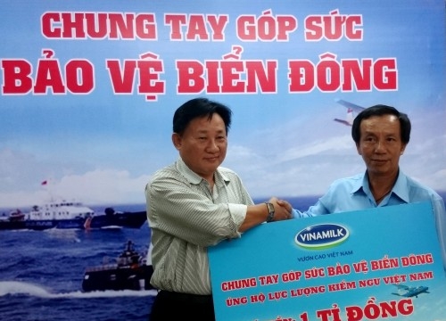 Vinamilk tiếp tục ủng hộ cán bộ chiến sĩ kiểm ngư Việt Nam bảo vệ chủ quyền biển Đông