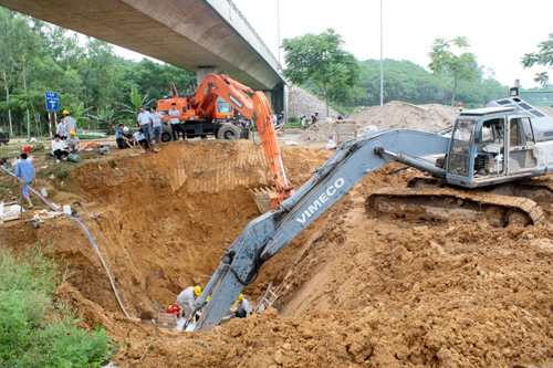 Bộ Công an điều tra vụ vỡ đường ống nước Sông Đà