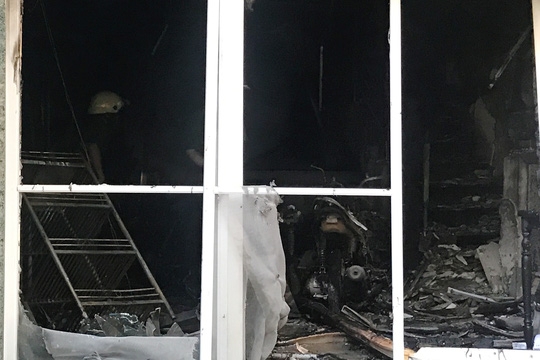 Cháy nhà trong hẻm Lê Đại Hành, 8 xe máy bị thiêu rụi