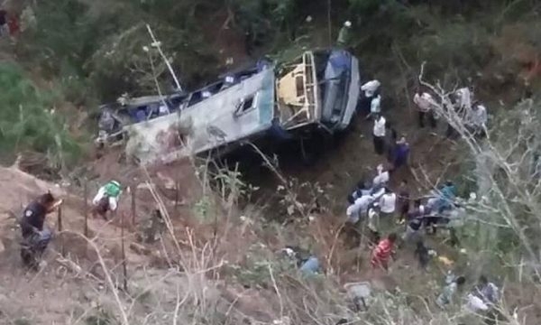 Mexico: Tai nạn xe buýt làm 50 người chết và bị thương